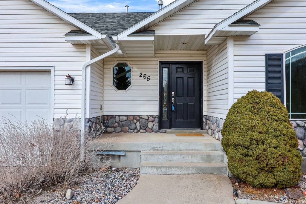 265 CANYON RD Providence, UT 84332