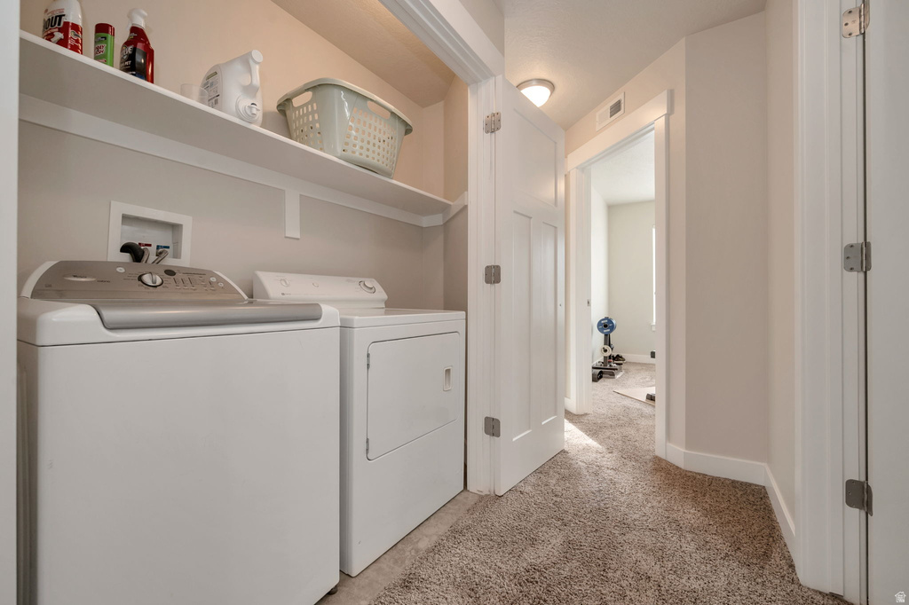 393 E CORRAL CREEK DR Midvale, UT 84047