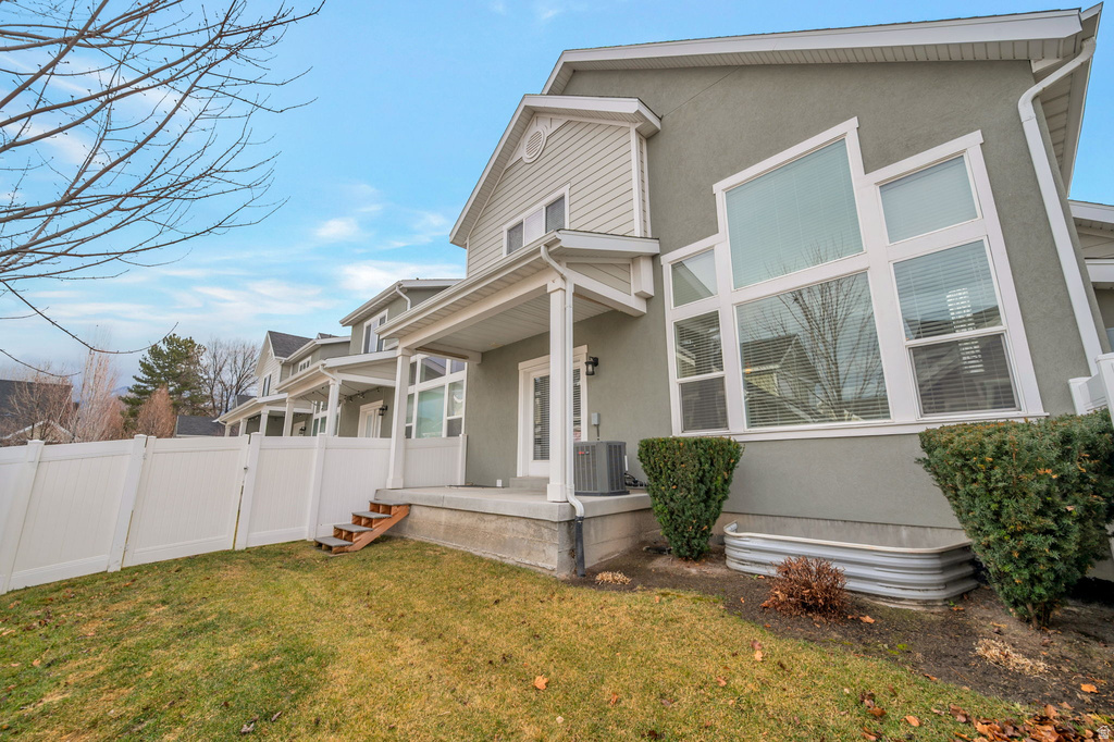 393 E CORRAL CREEK DR Midvale, UT 84047