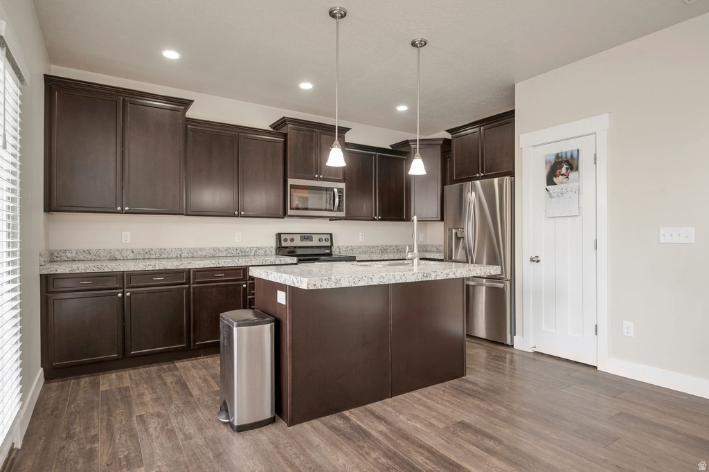 393 E CORRAL CREEK DR Midvale, UT 84047