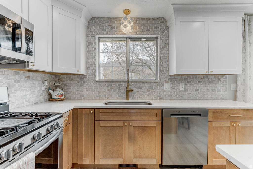 2340 N 2050 E Layton, UT 84040