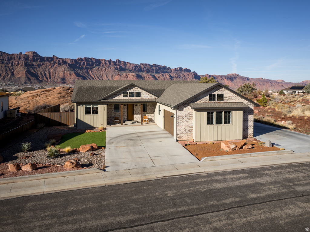2182 SALIDA DEL SOL Moab, UT 84532