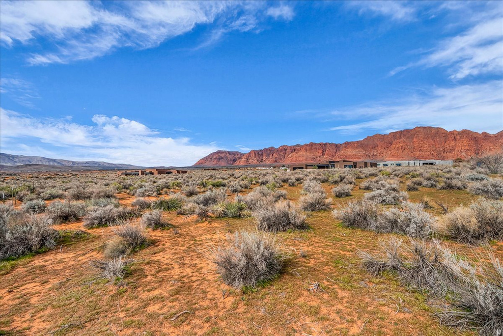 705 W TAKALA Ivins, UT 84738