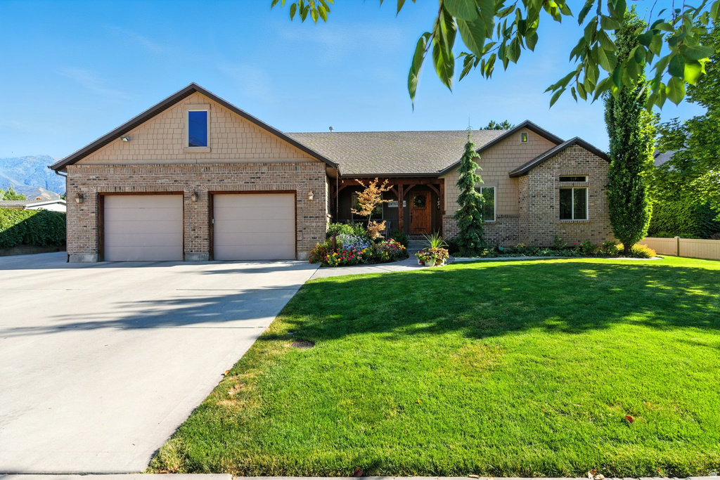 1062 E 350 S Springville, UT 84663