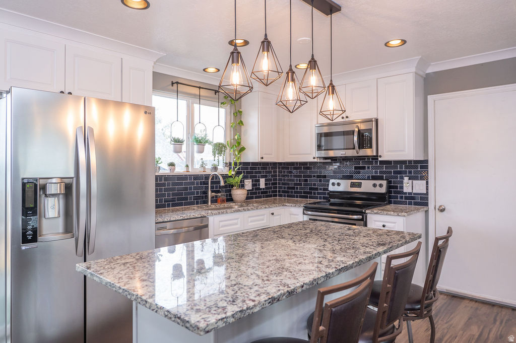 6276 W CONTADORA DR West Valley City, UT 84128