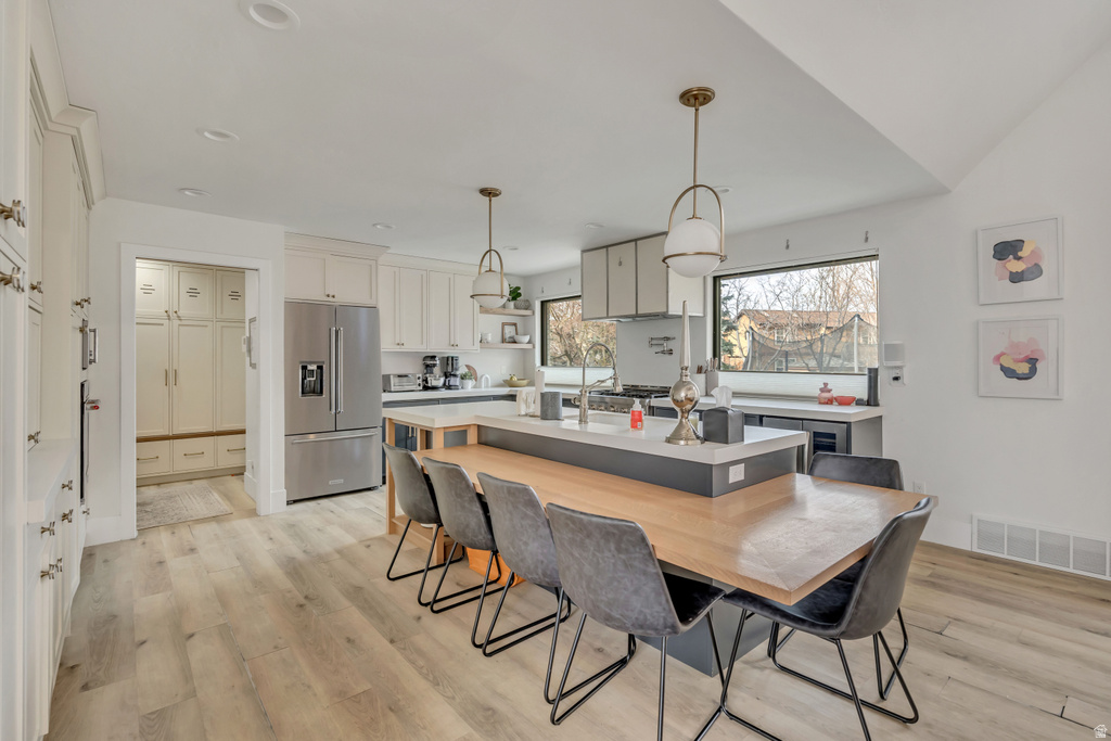 1891 RICHARD RD Sandy, UT 84093