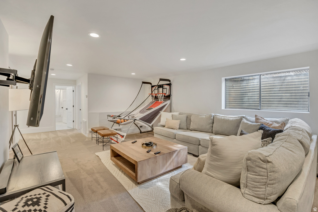 1891 RICHARD RD Sandy, UT 84093