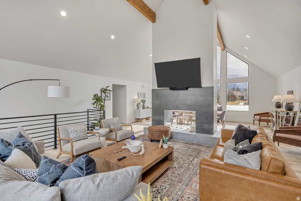 1891 RICHARD RD Sandy, UT 84093