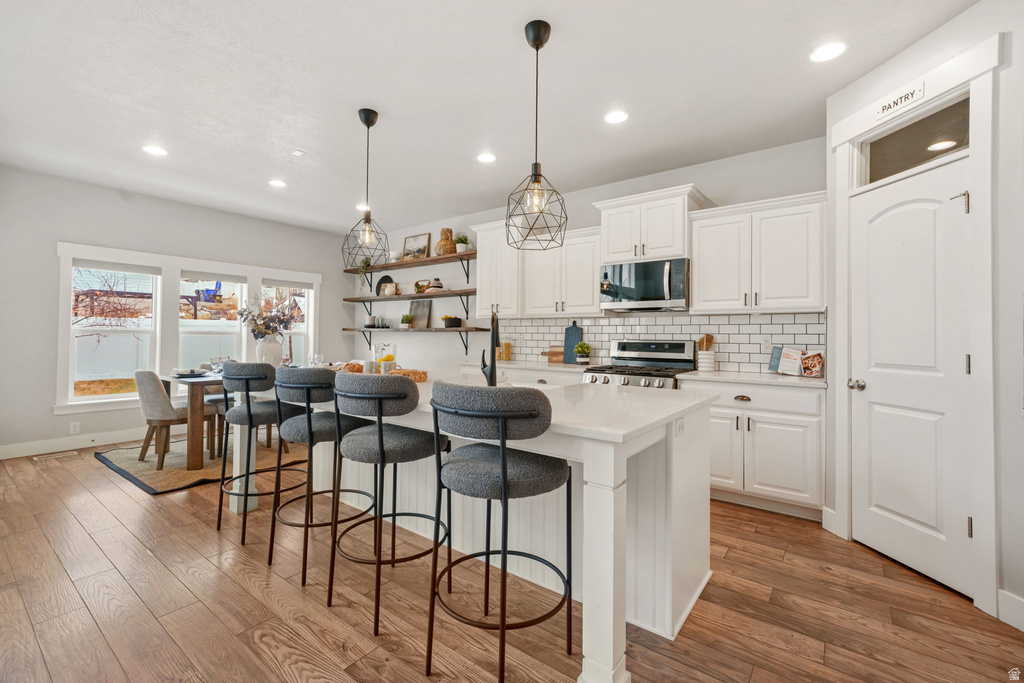 641 N PINNACLE LN Saratoga Springs, UT 84045