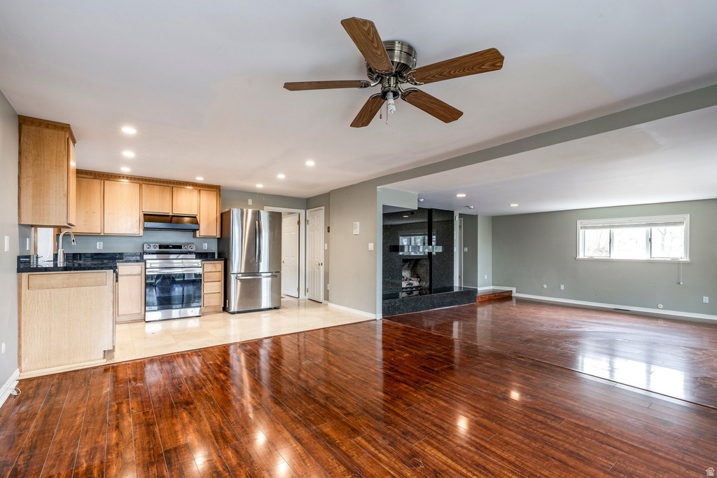 325 N FEDERAL HEIGHTS CIR Salt Lake City, UT 84103