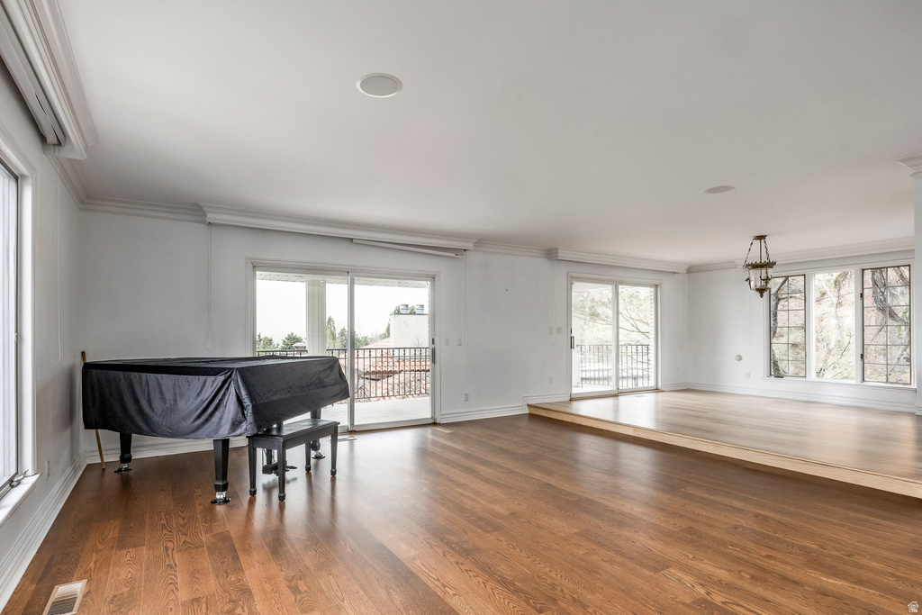 325 N FEDERAL HEIGHTS CIR Salt Lake City, UT 84103