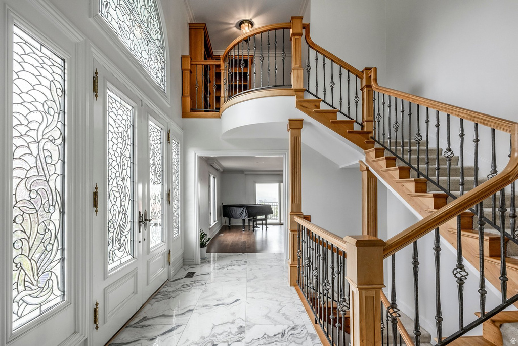 325 N FEDERAL HEIGHTS CIR Salt Lake City, UT 84103