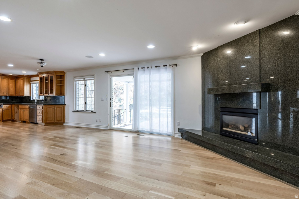 325 N FEDERAL HEIGHTS CIR Salt Lake City, UT 84103