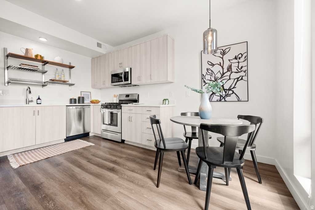 1014 W 1700 S #103 Salt Lake City, UT 84104