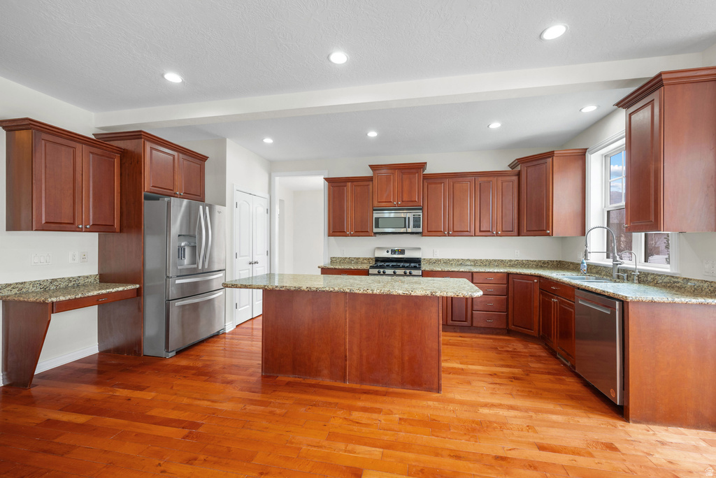 889 S SEGO LILY WAY Mapleton, UT 84664