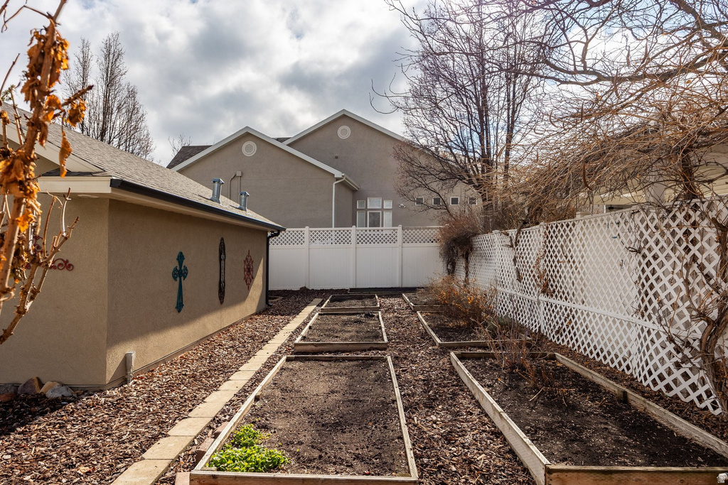 1383 W 9950 S South Jordan, UT 84095