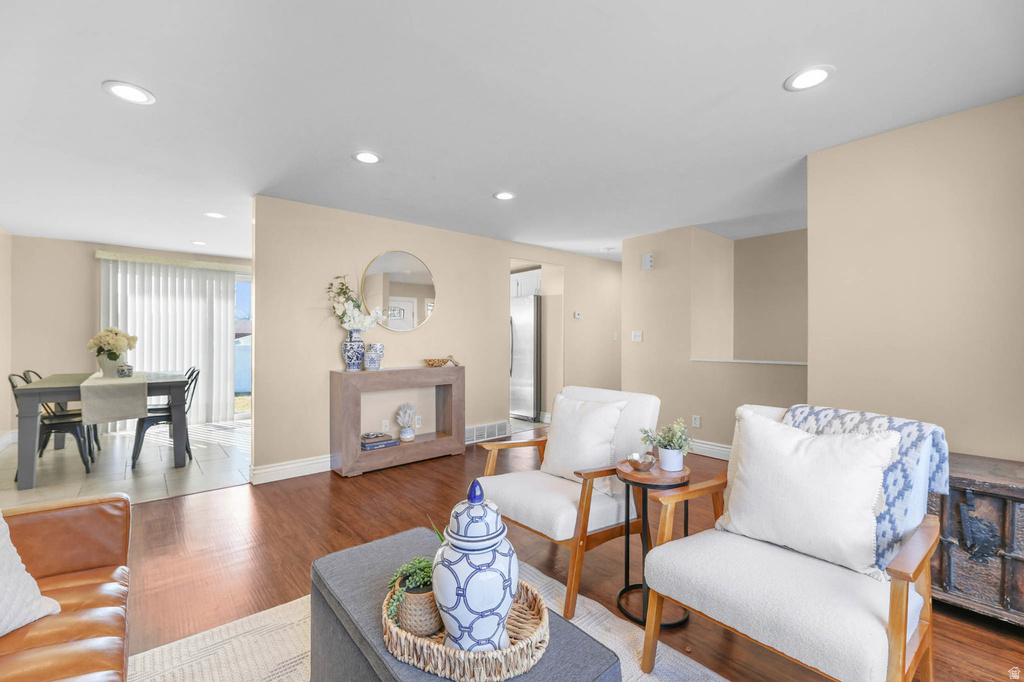 186 E BRENT CIR. Sandy, UT 84070