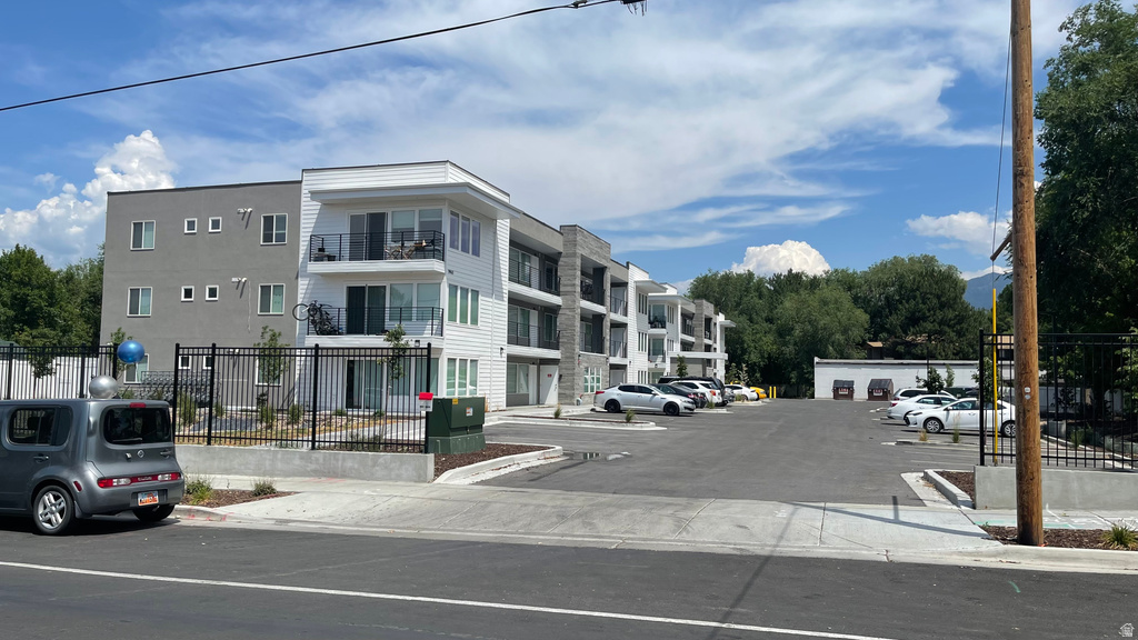 3965 S 300 E Murray, UT 84107