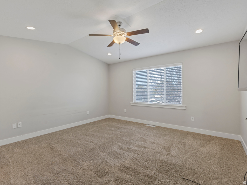 1376 W WALLSBURG DR Taylorsville, UT 84123