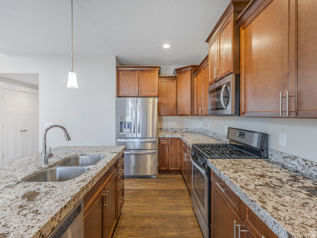 1376 W WALLSBURG DR Taylorsville, UT 84123