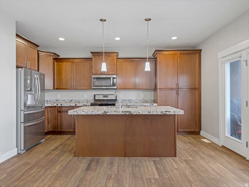 1376 W WALLSBURG DR Taylorsville, UT 84123