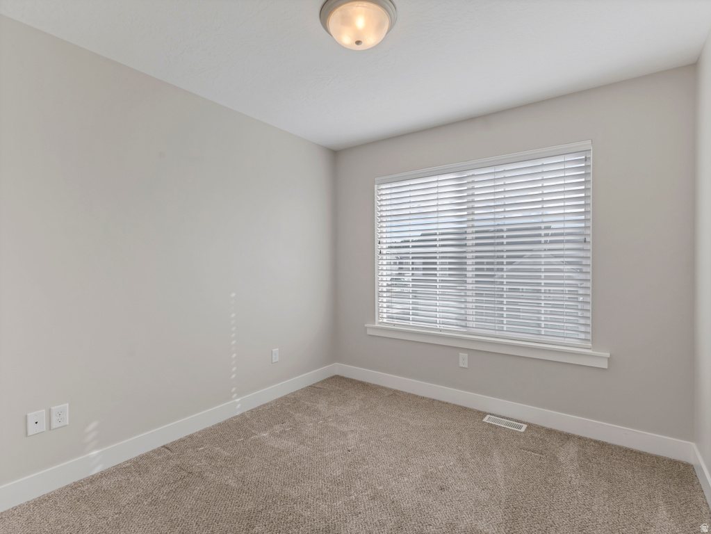 1376 W WALLSBURG DR Taylorsville, UT 84123