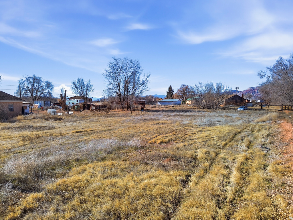 66 S STATE ST Sigurd, UT 84657