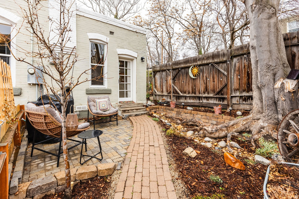 325 N C ST Salt Lake City, UT 84103