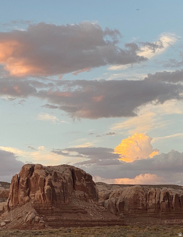 998 W COTTONWOOD AVE Bluff, UT 84512