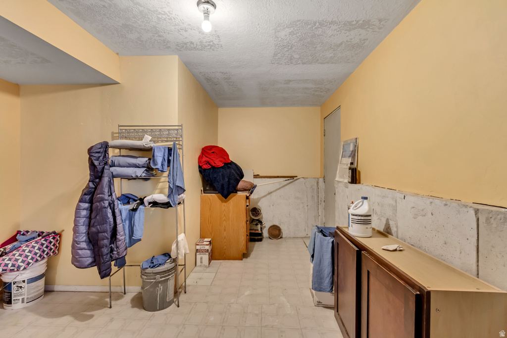 4668 W KATHLEEN AVE West Valley City, UT 84120