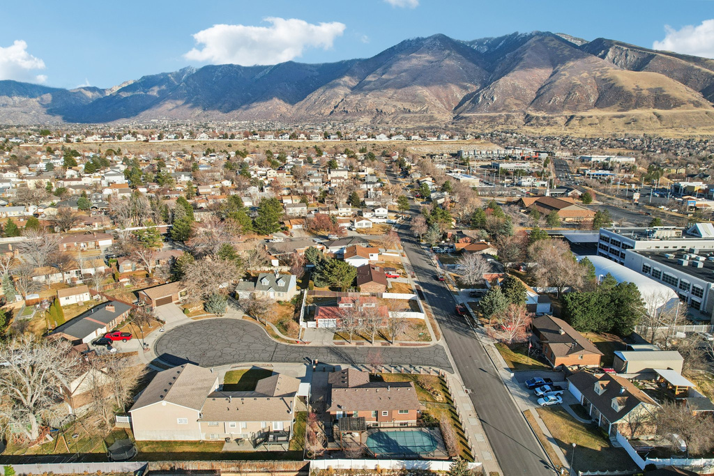 12161 S SPRING RIDGE CIR Sandy, UT 84094