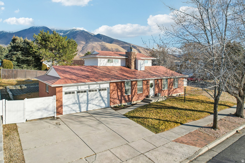 12161 S SPRING RIDGE CIR Sandy, UT 84094