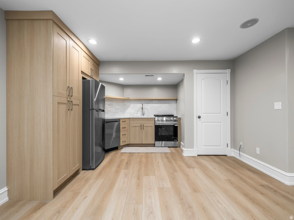 9643 N 5650 W Highland, UT 84003