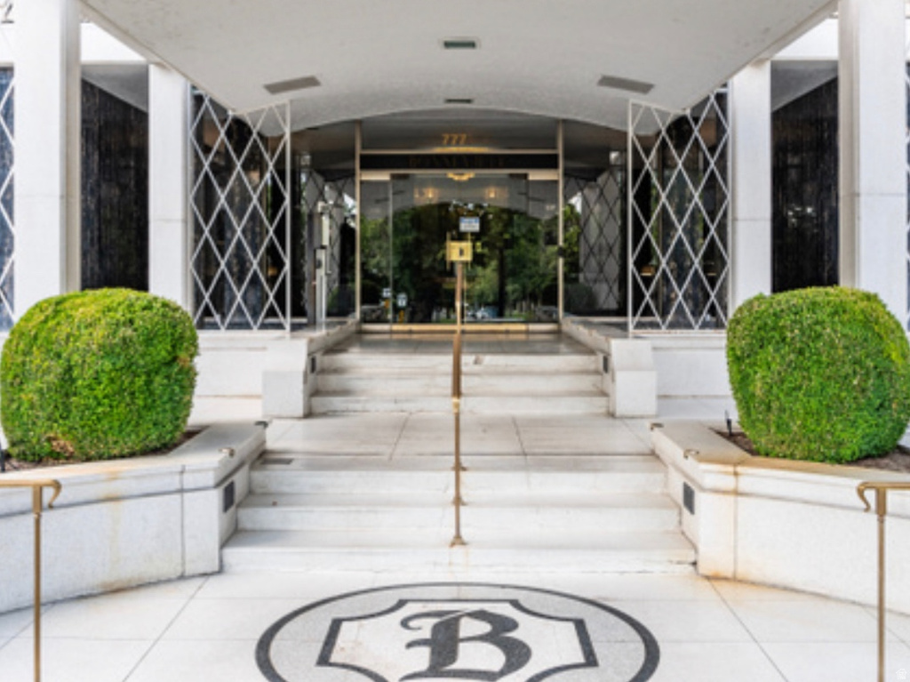 777 E SOUTH TEMPLE #13B Salt Lake City, UT 84102