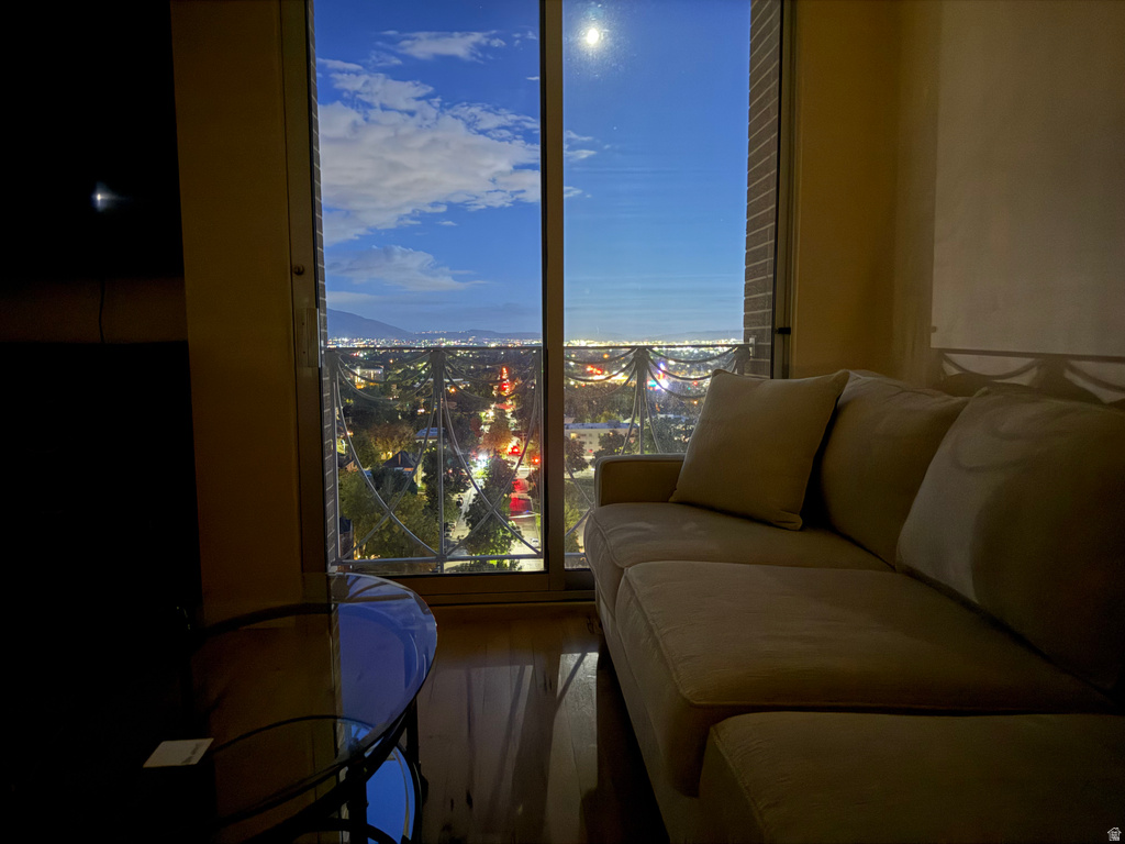 777 E SOUTH TEMPLE #13B Salt Lake City, UT 84102