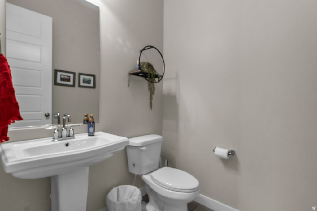 34 W 2250 S Kaysville, UT 84037