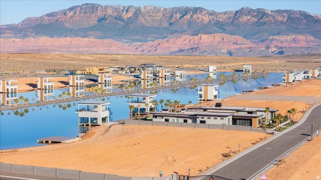 4264 S WAKE ST Hurricane, UT 84737