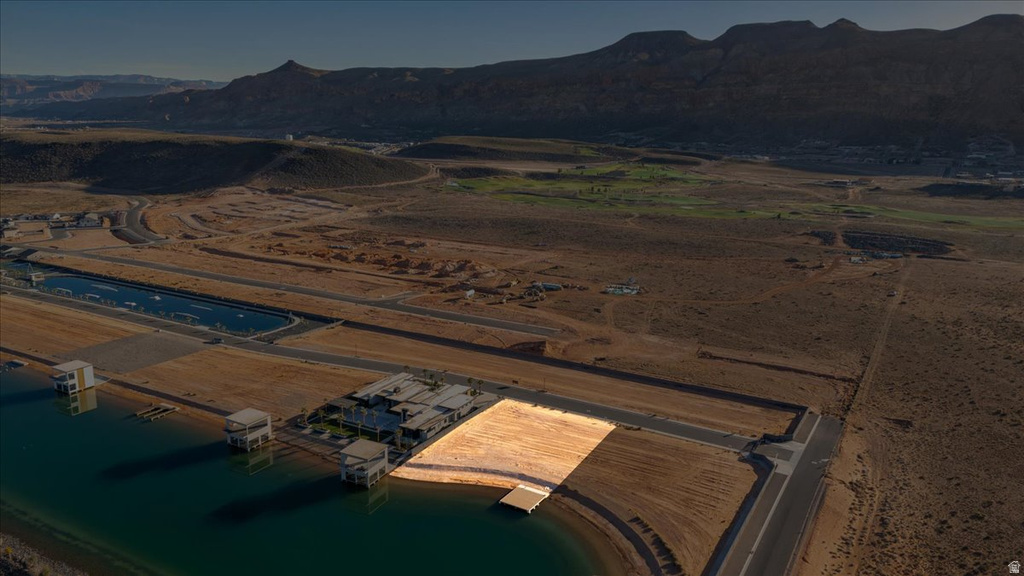 4264 S WAKE ST Hurricane, UT 84737