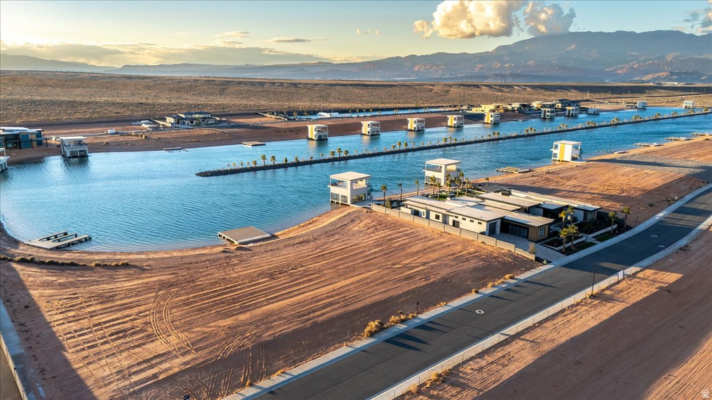 4264 S WAKE ST Hurricane, UT 84737