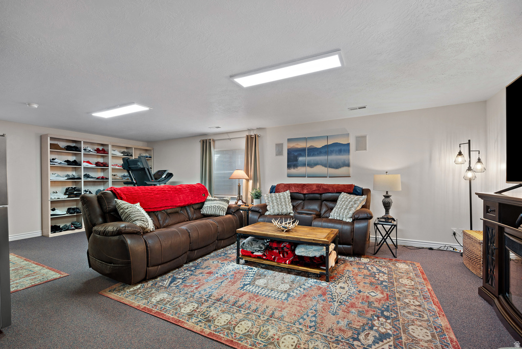 1693 W PEACEFUL VIEW WAY South Jordan, UT 84095