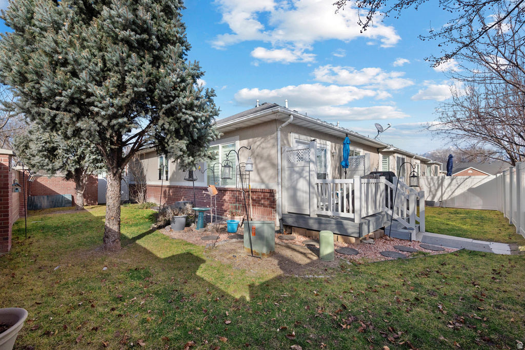 1693 W PEACEFUL VIEW WAY South Jordan, UT 84095