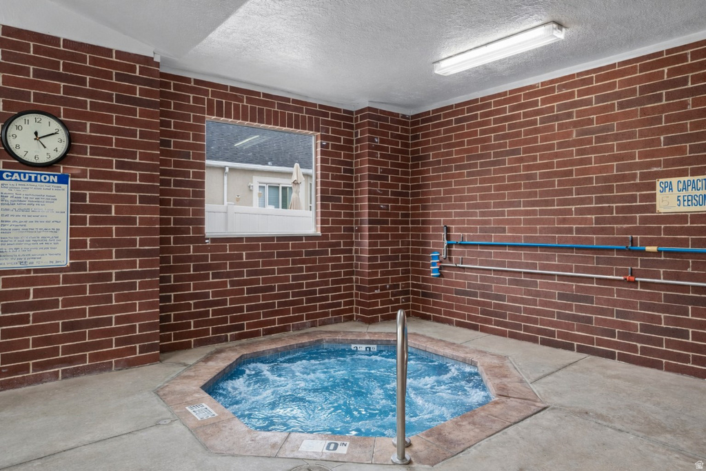 1693 W PEACEFUL VIEW WAY South Jordan, UT 84095