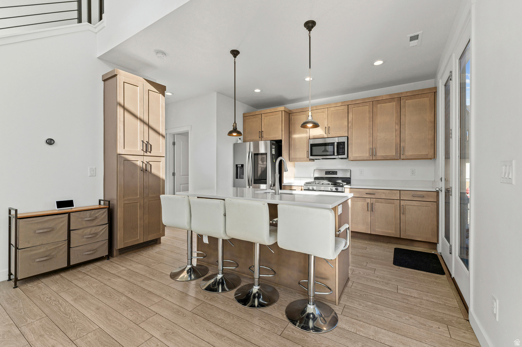 7163 W KELSEY PEAK LN #198 West Jordan, UT 84081