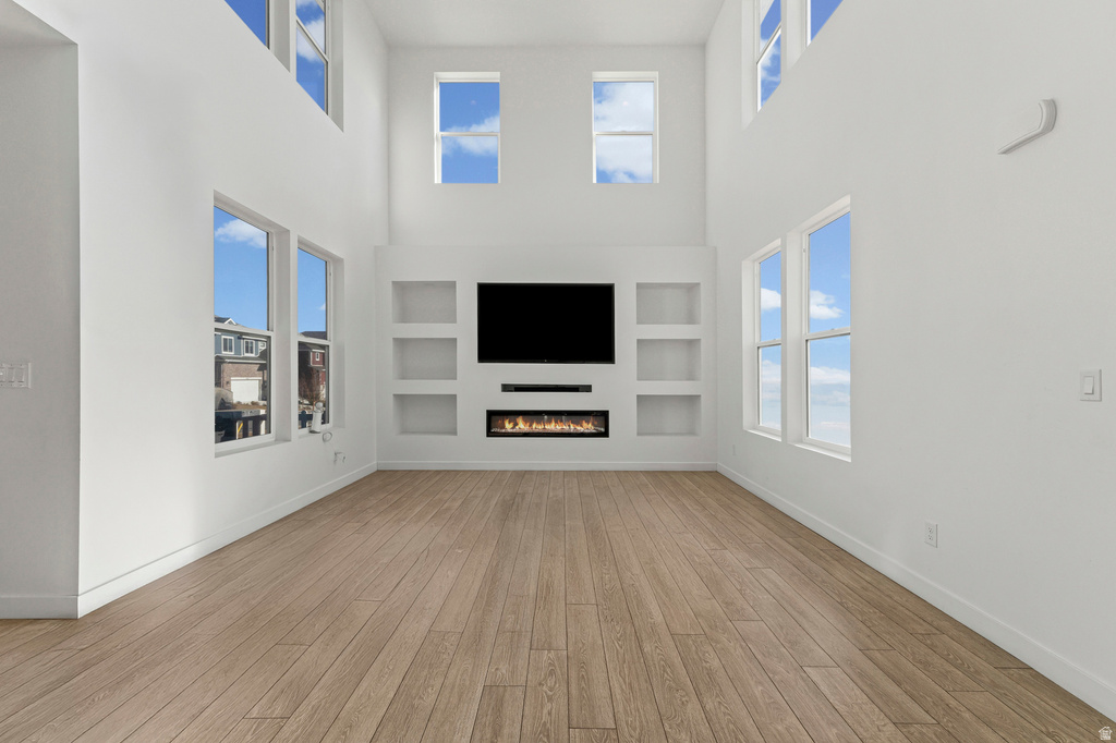 7163 W KELSEY PEAK LN #198 West Jordan, UT 84081