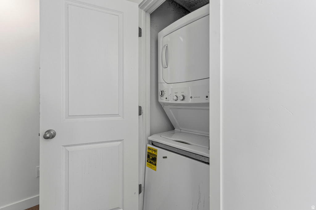 7163 W KELSEY PEAK LN #198 West Jordan, UT 84081