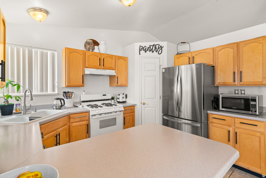 1571 N 160 W Layton, UT 84041