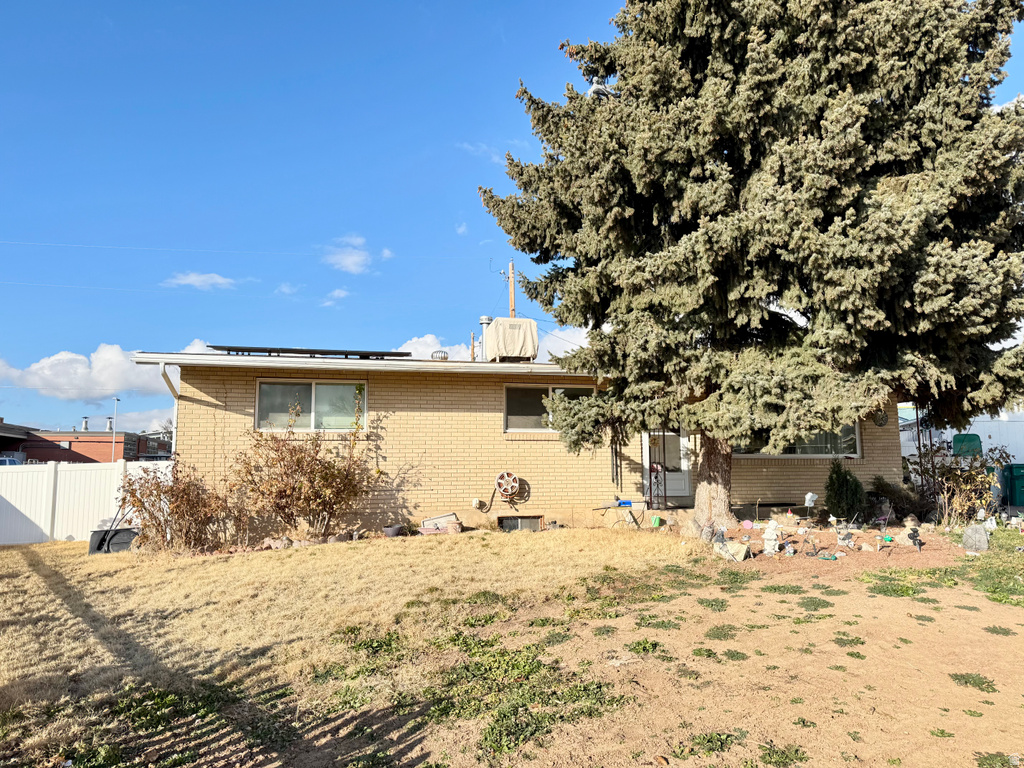 1127 E 1050 S Clearfield, UT 84015