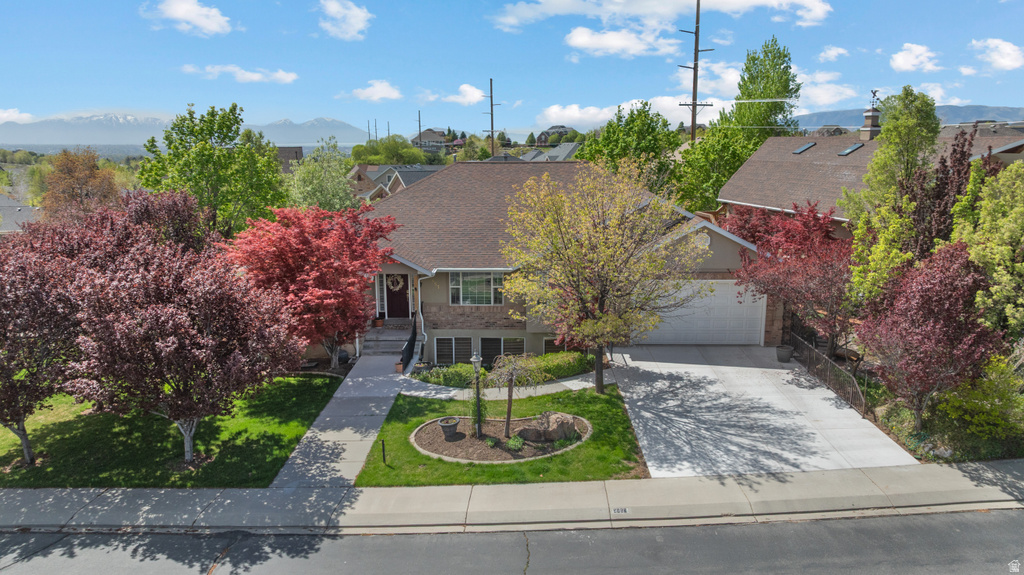 3957 W HONEY LOCUST LN Cedar Hills, UT 84062