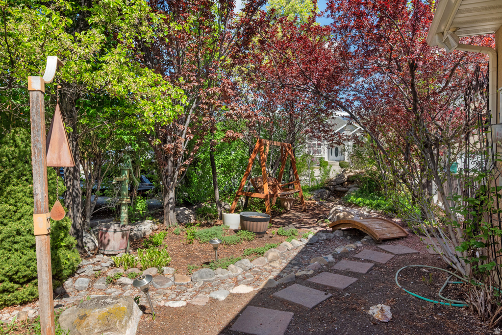 3957 W HONEY LOCUST LN Cedar Hills, UT 84062