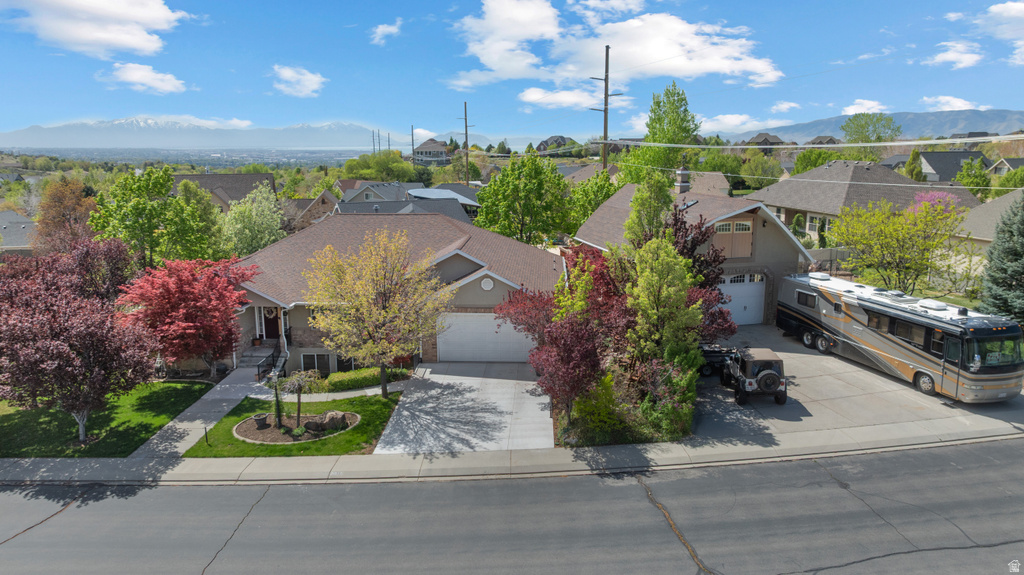 3957 W HONEY LOCUST LN Cedar Hills, UT 84062
